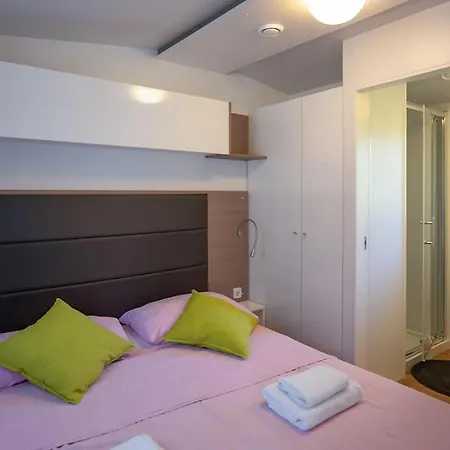 2 Bedroom Amazing In *